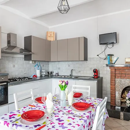 Irene Holiday Home With Patio And Parking Montecatini Terme Exterior photo