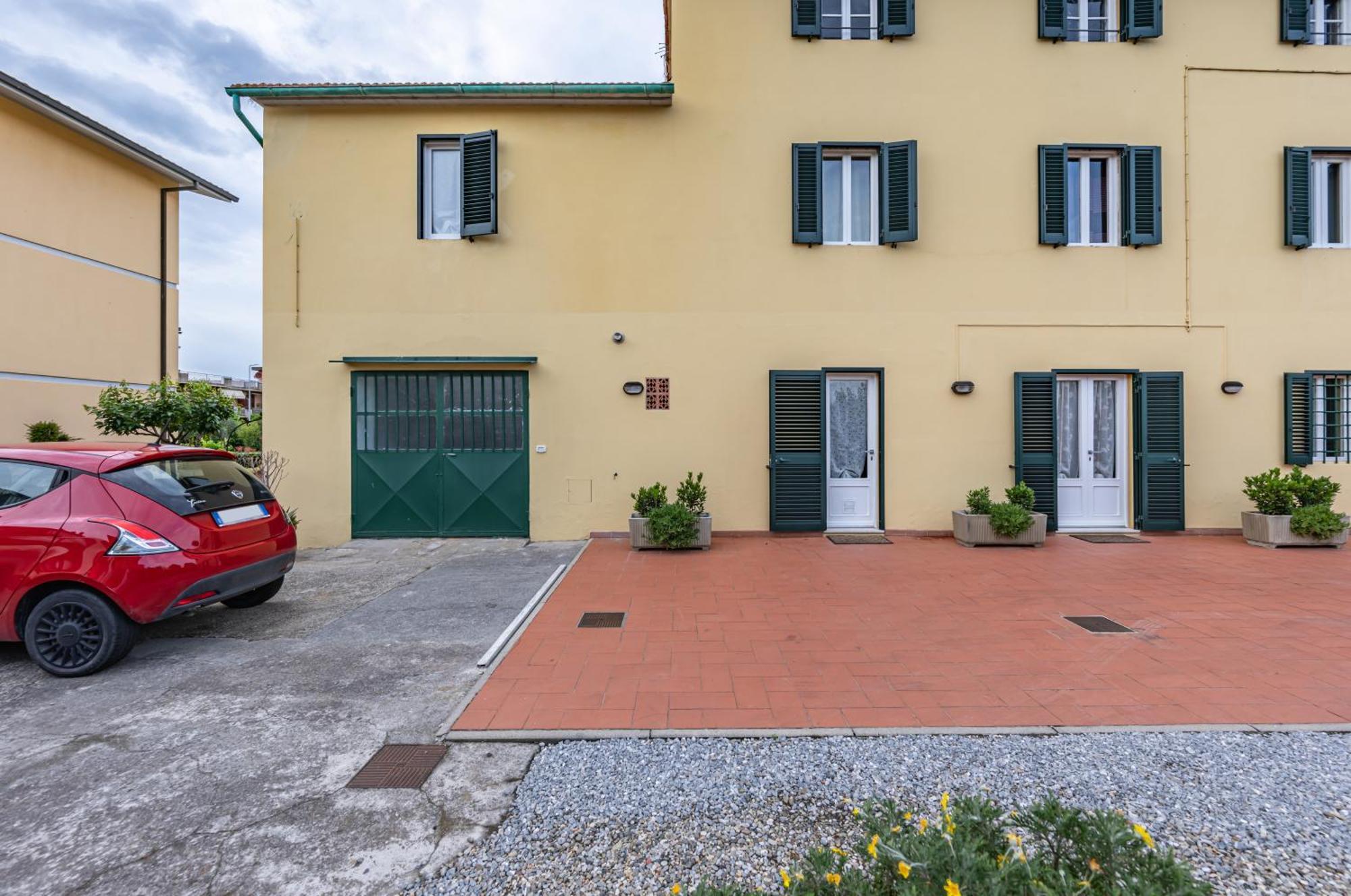 Irene With Patio And Parking Appartement Montecatini Terme