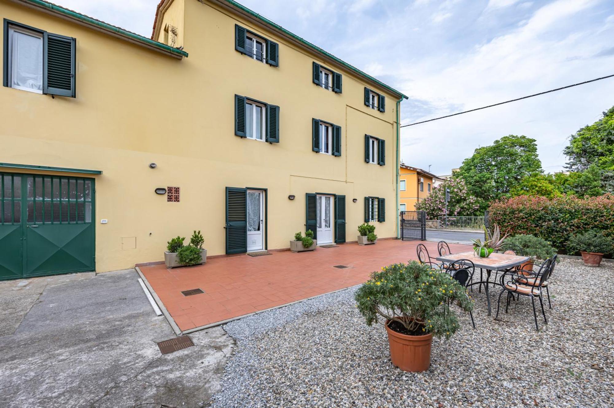 Irene With Patio And Parking Montecatini Terme